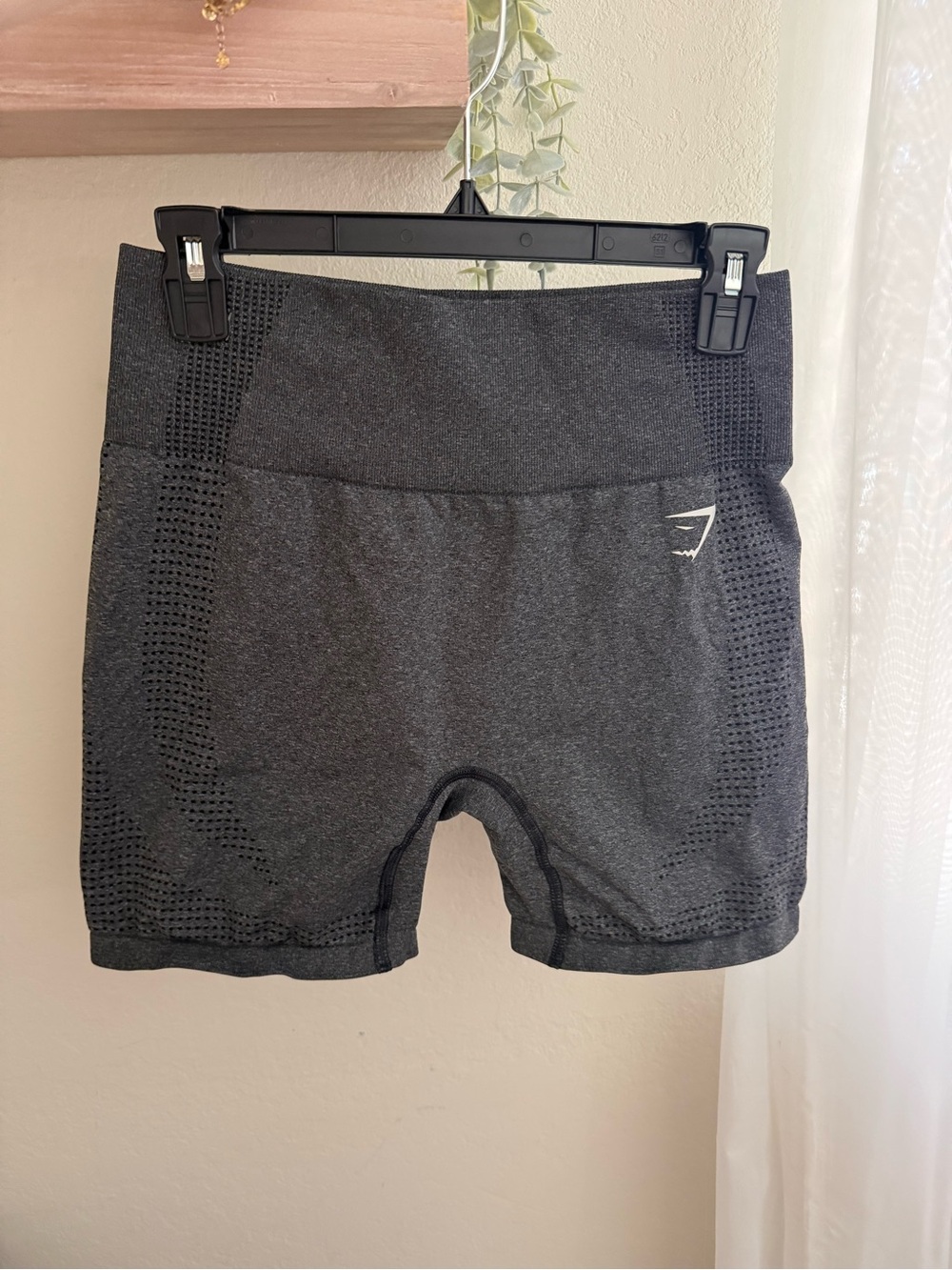 Gymshark Women’s Dark Gray Seamless Bike Shorts